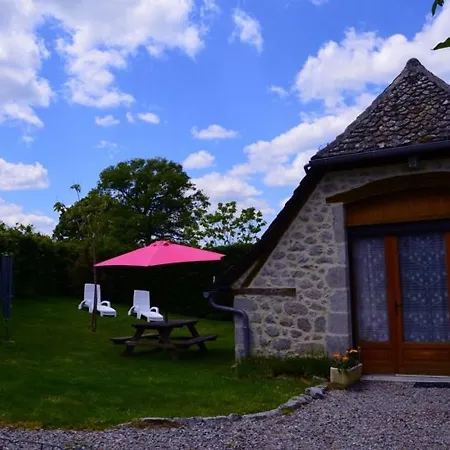 Holiday home Charmante Maison Avec Jardin, 3 Pers, Proche Randonnees Et Sites Touristiques - Fr-1-742-40 *