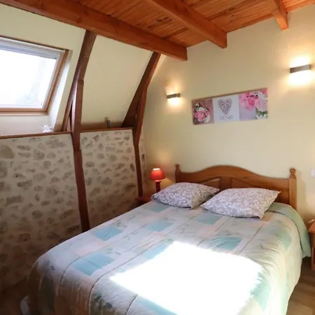Charmante Maison Avec Jardin, 3 Pers, Proche Randonnees Et Sites Touristiques - Fr-1-742-40