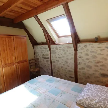Charmante Maison Avec Jardin, 3 Pers, Proche Randonnees Et Sites Touristiques - Fr-1-742-40 Labesserette
