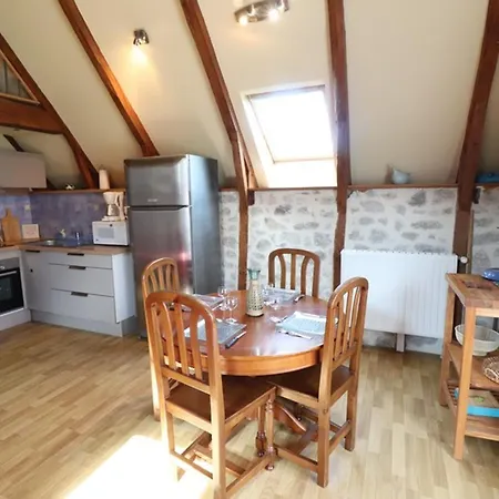 Holiday home Charmante Maison Avec Jardin, 3 Pers, Proche Randonnees Et Sites Touristiques - Fr-1-742-40 Labesserette